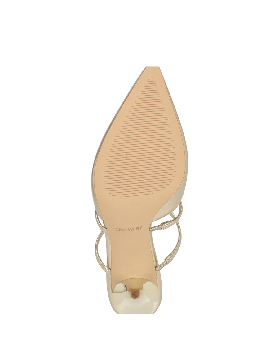 Deväť West Tianala Strappy šaty Mules