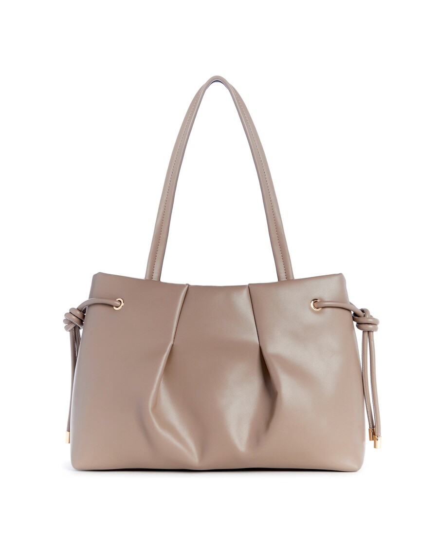 Devět West Elin Nakupující