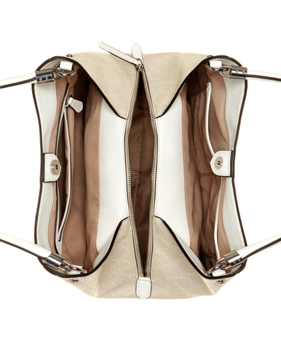 нине вест етта јет сет