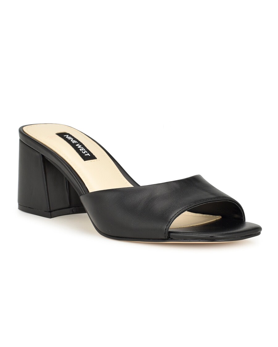 Deväť West Gagen Slide Sandále