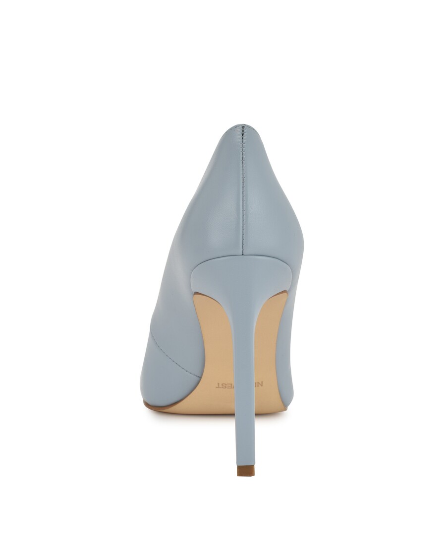 Deviņas Rietumu Tatjanas Smailu Pirksta Pumpas