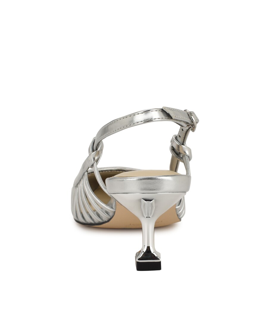 Dziewięć Czółenek Marki West Whitt