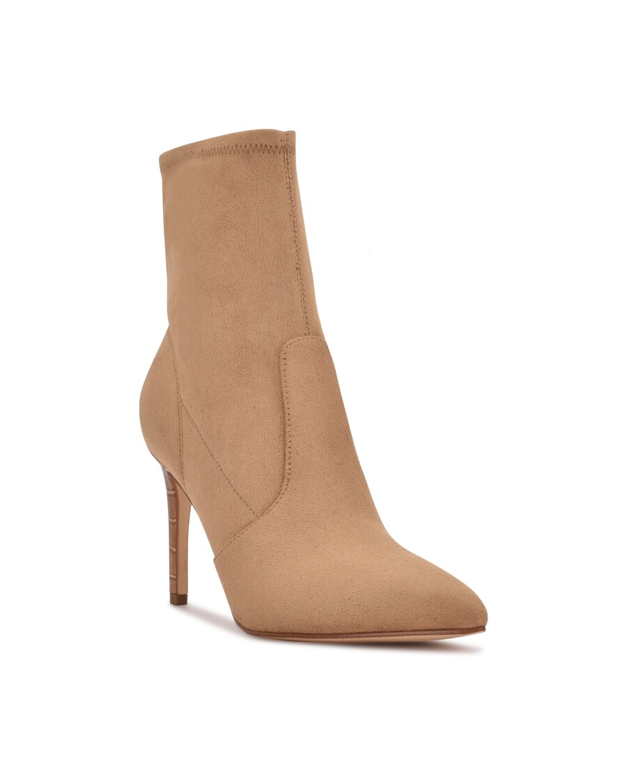 Devynių Vakarų Reves Suknelės Bateliai