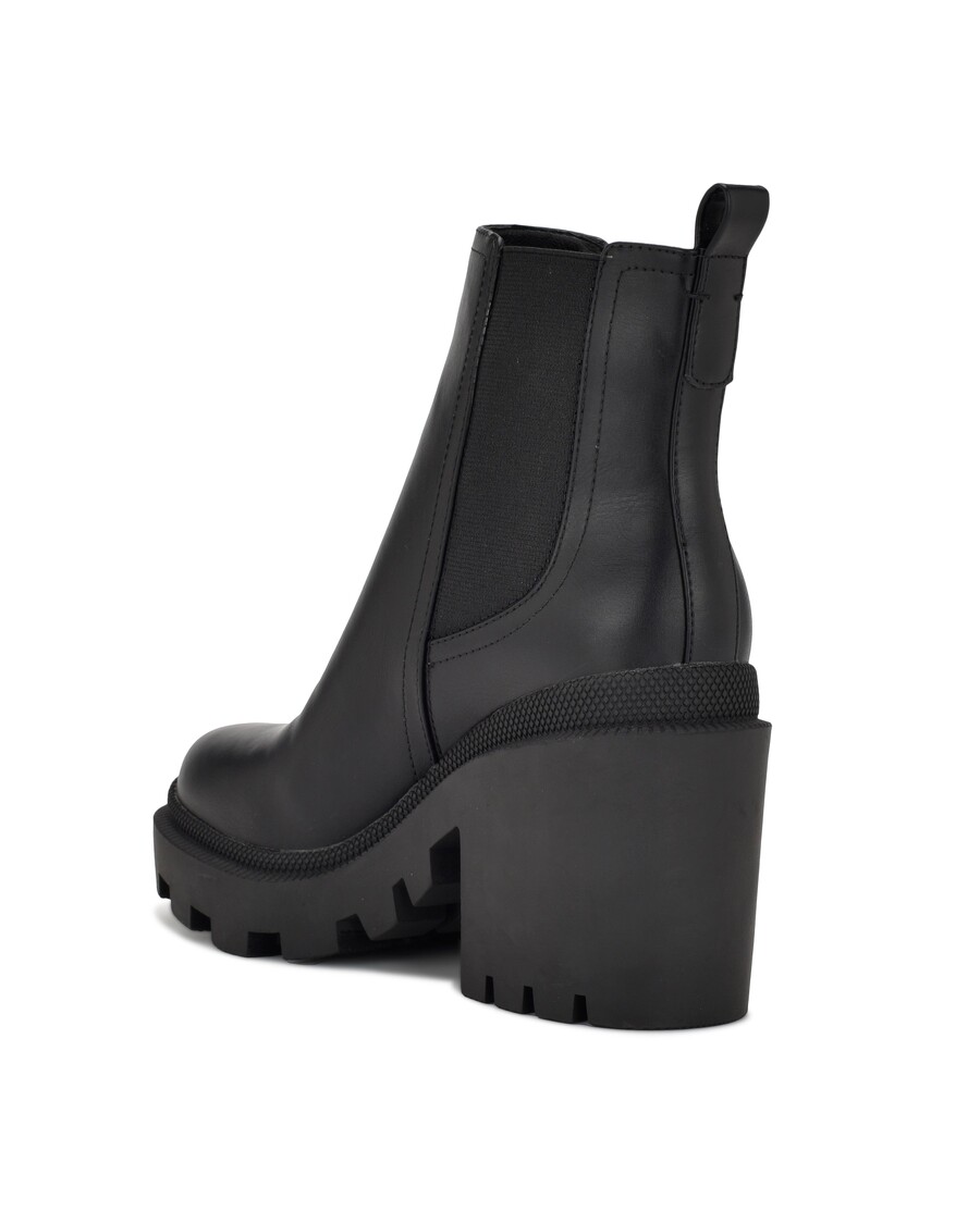 Sembilan Sepatu Boot Sol Lug Chelsea Bentuk Barat