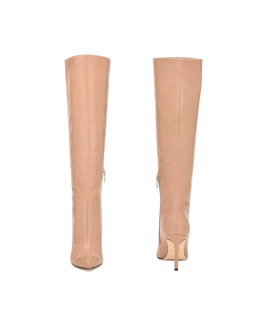 نه چکمه پاشنه دار غربی