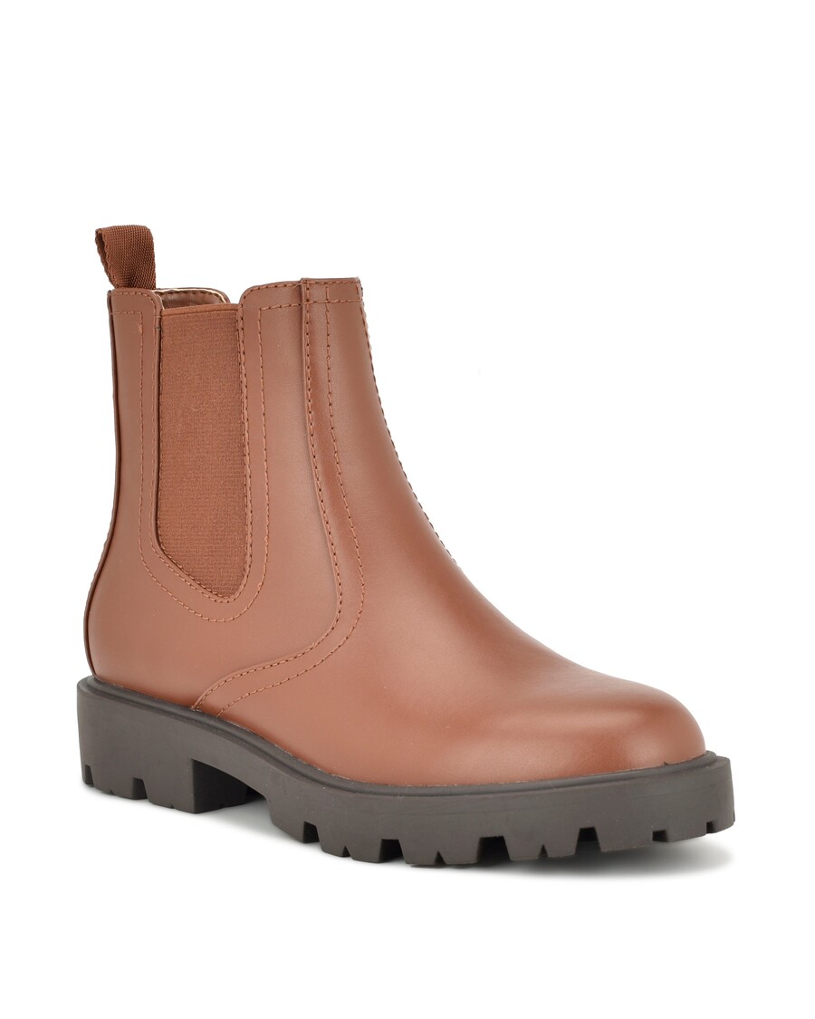 Devět West Yullon Lug Sole Chelsea Booties
