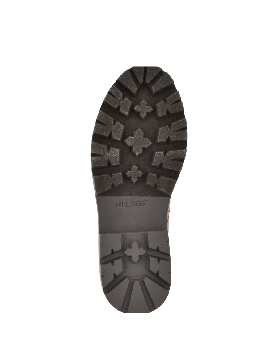 Devět West Yullon Lug Sole Chelsea Booties