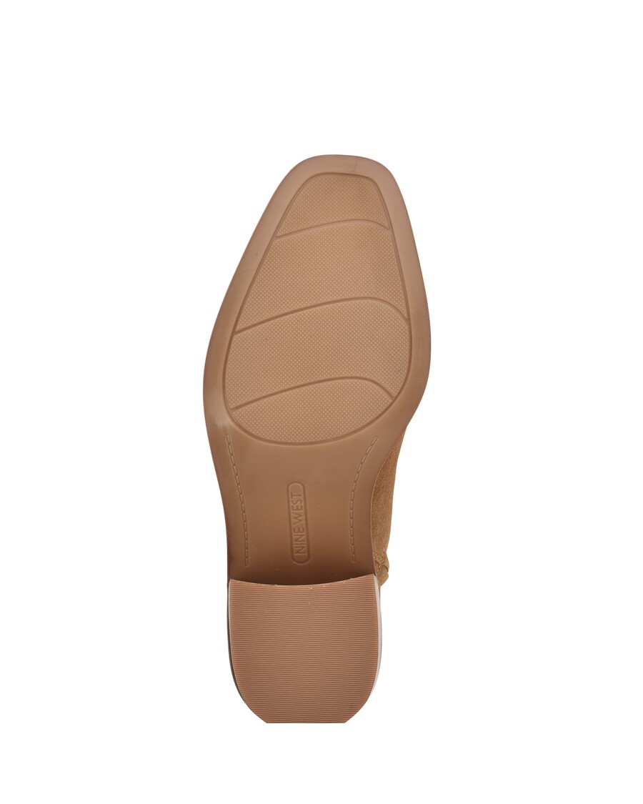 تسعة غرب بابيتو مصممة