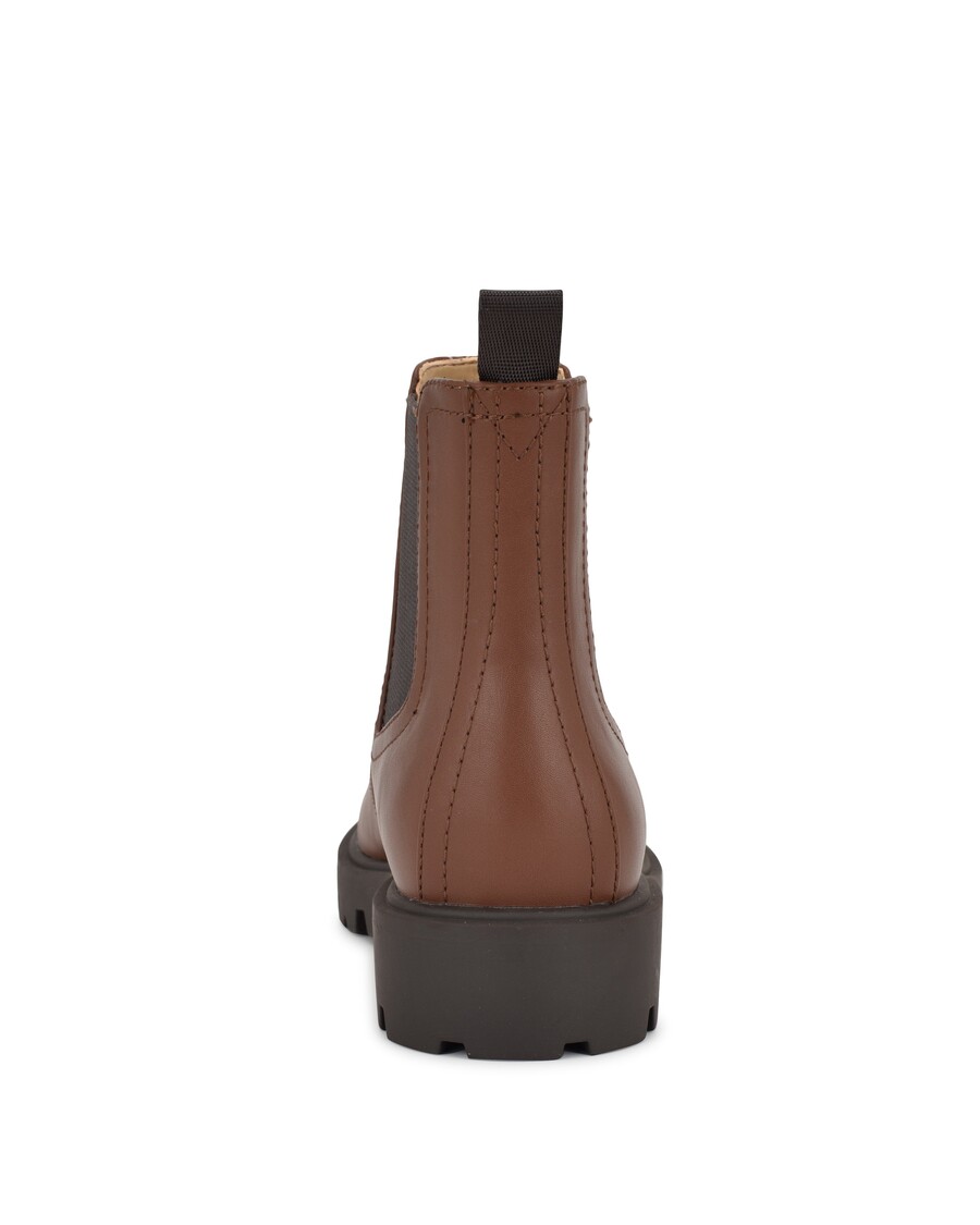 Deviņi Rietumu Yullon Zoles Chelsea Zābaciņi