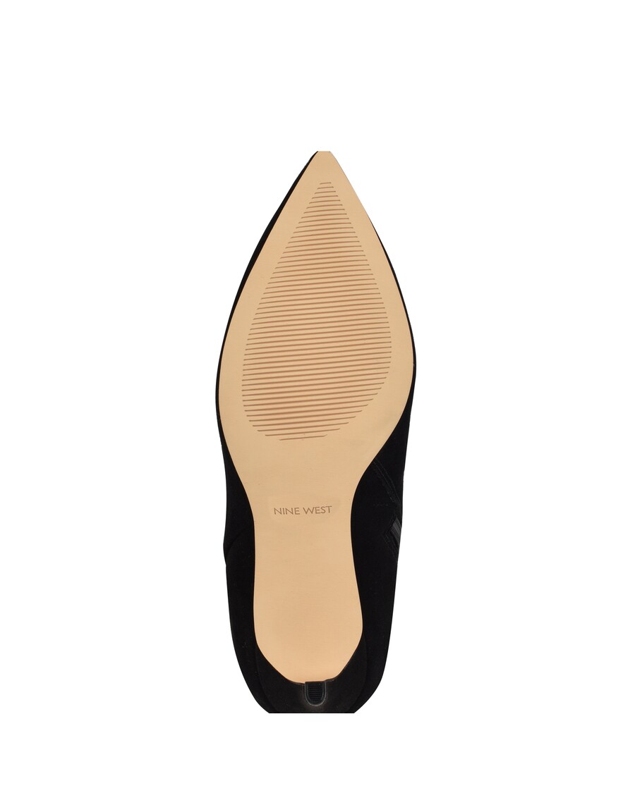 Deväť Západných Bohatých čižiem Na Podpätku