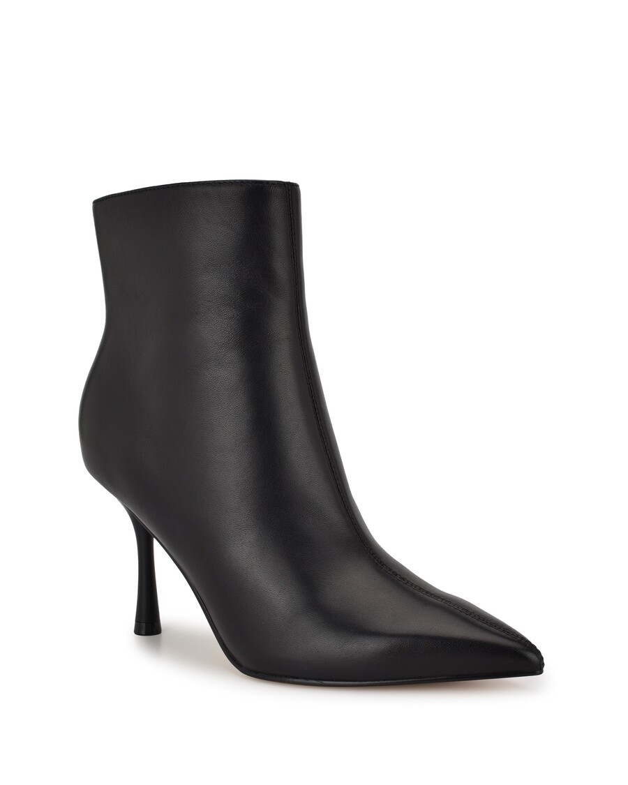 Devynios Vakarų Tenorinės Suknelės Bateliai