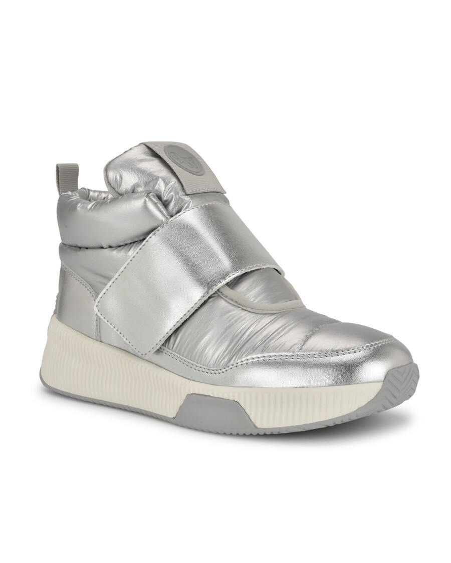 Deviņi Rietumu Veļas Zābaciņi