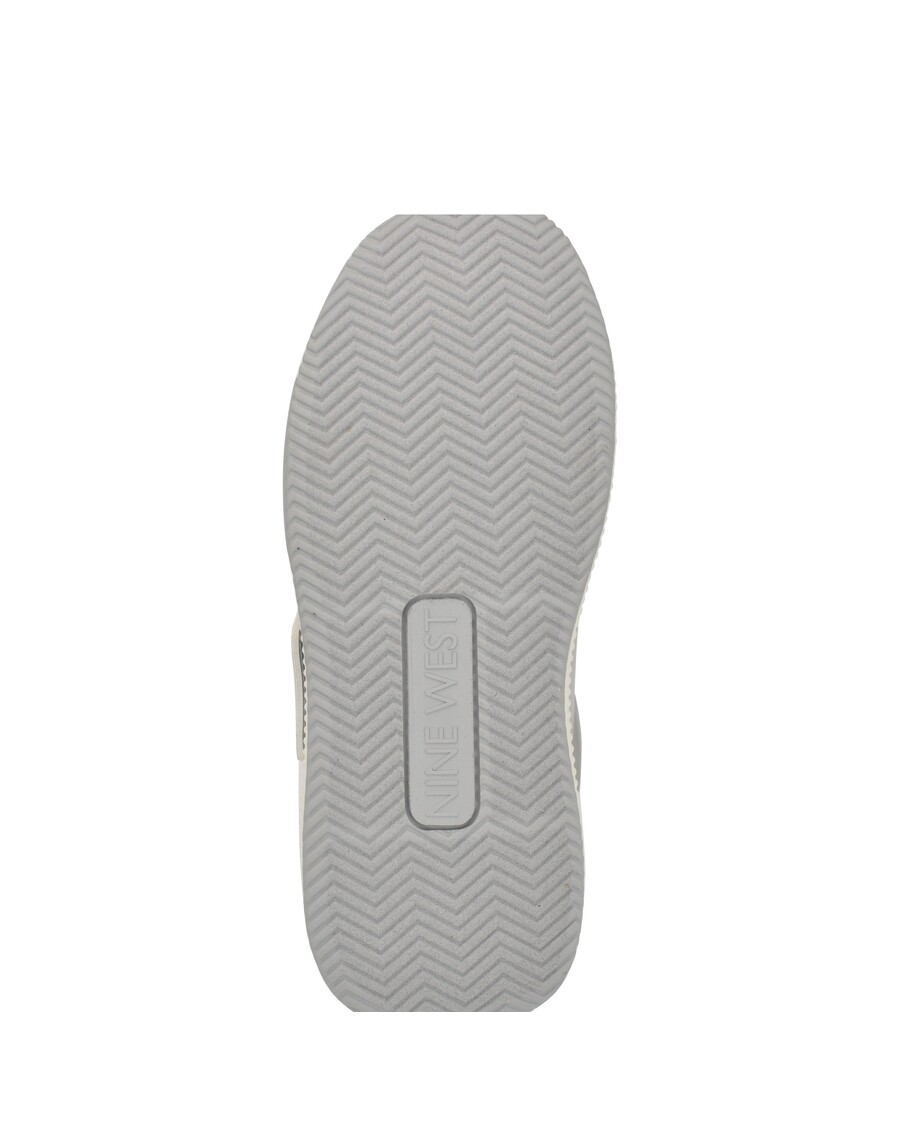 Deviņi Rietumu Veļas Zābaciņi