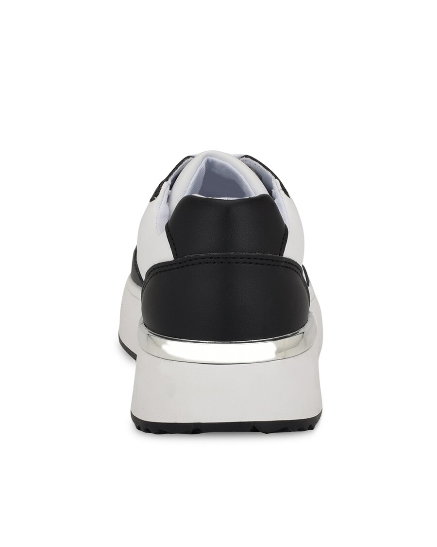 حذاء رياضي من ناين ويست كالفا بإربطة