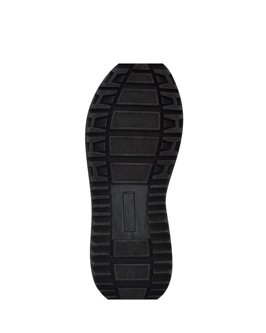 حذاء رياضي من ناين ويست كالفا بإربطة