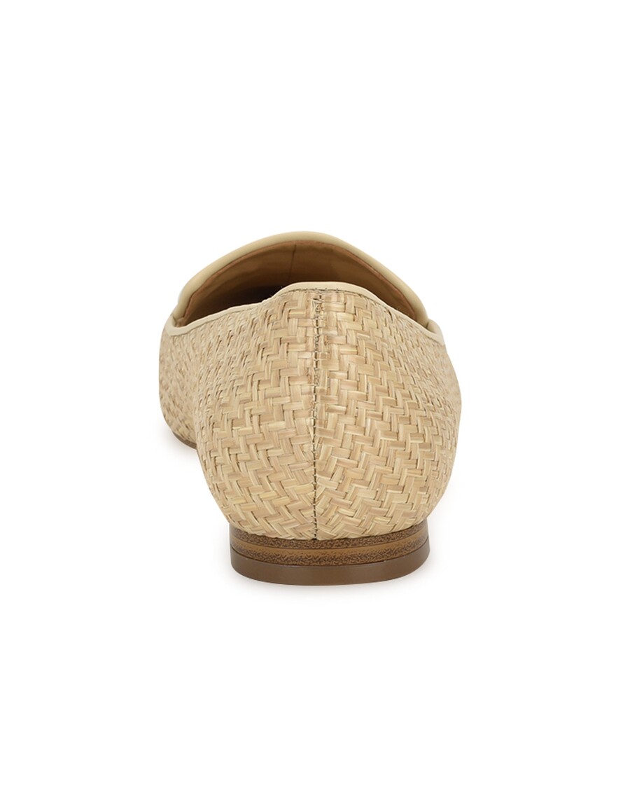 Nueve Pisos Para Fumadores En West Abay