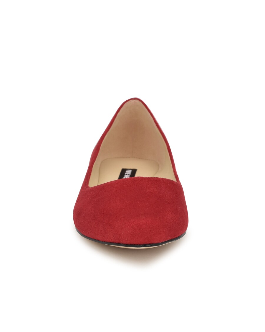 Deväť Mandľových Paličiek Na Západe