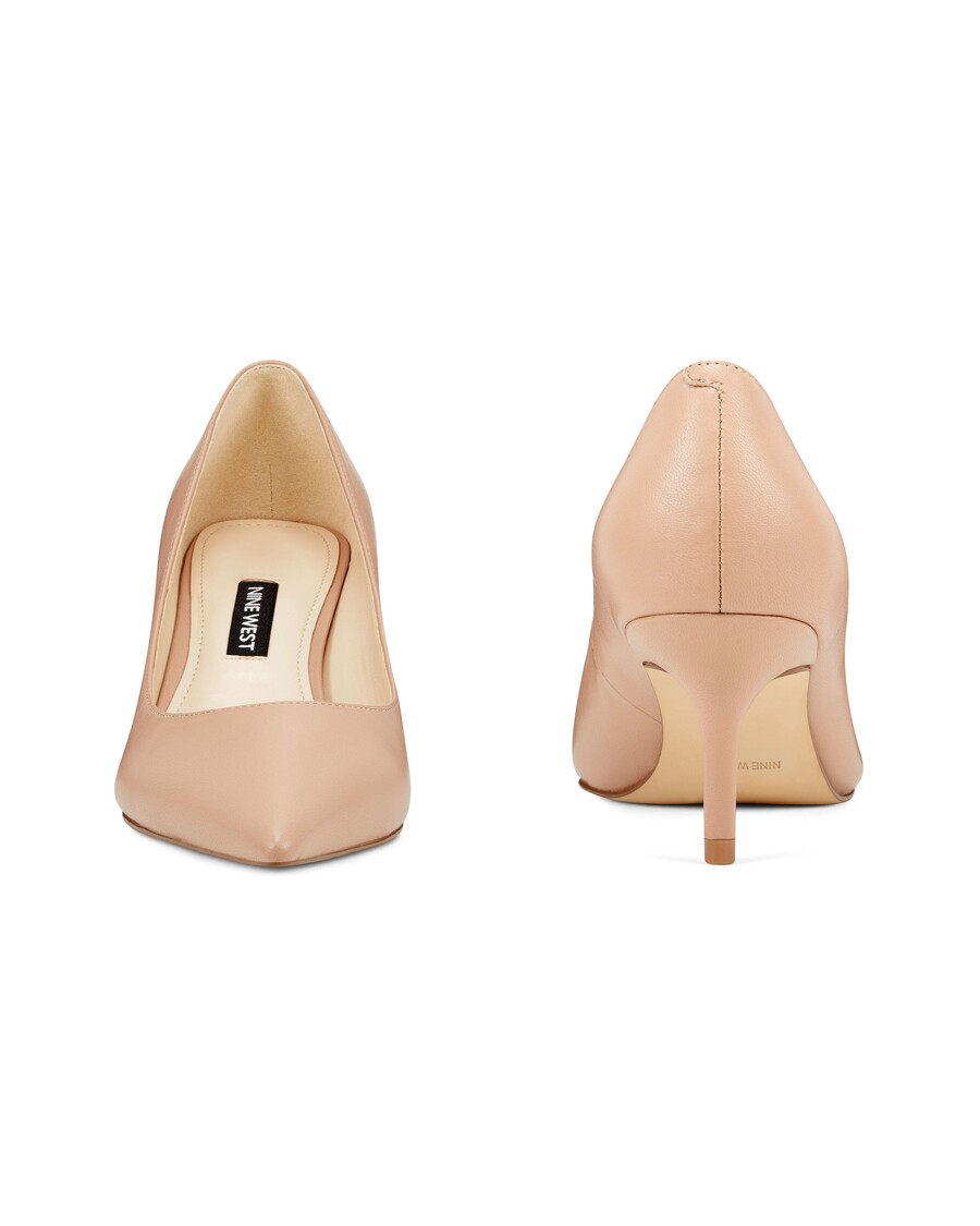 Negen West Arlene Puntige Tienerpompen