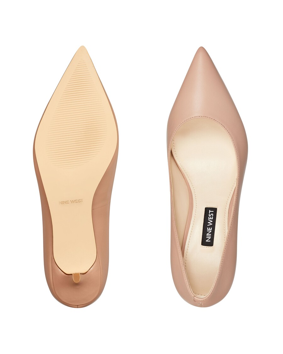 Negen West Arlene Puntige Tienerpompen