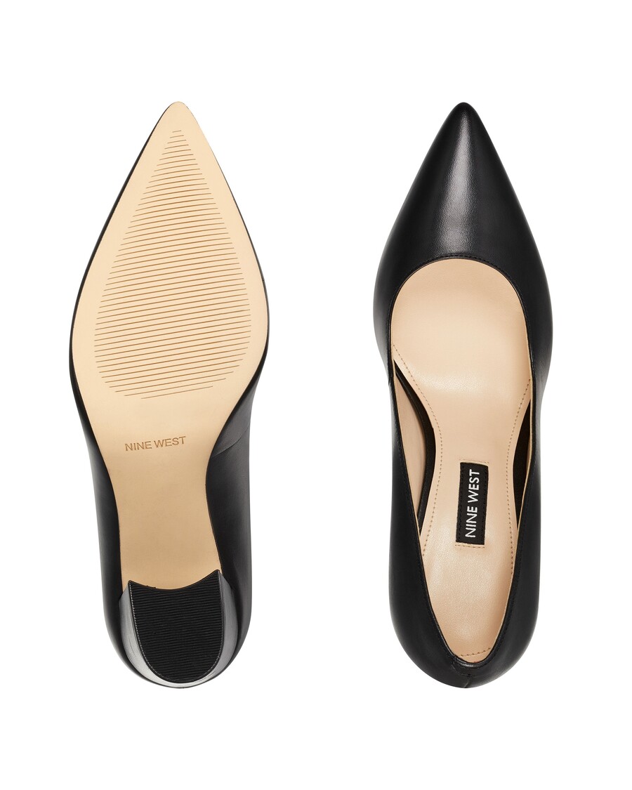 Kilenc West Cara Ruhapumpa