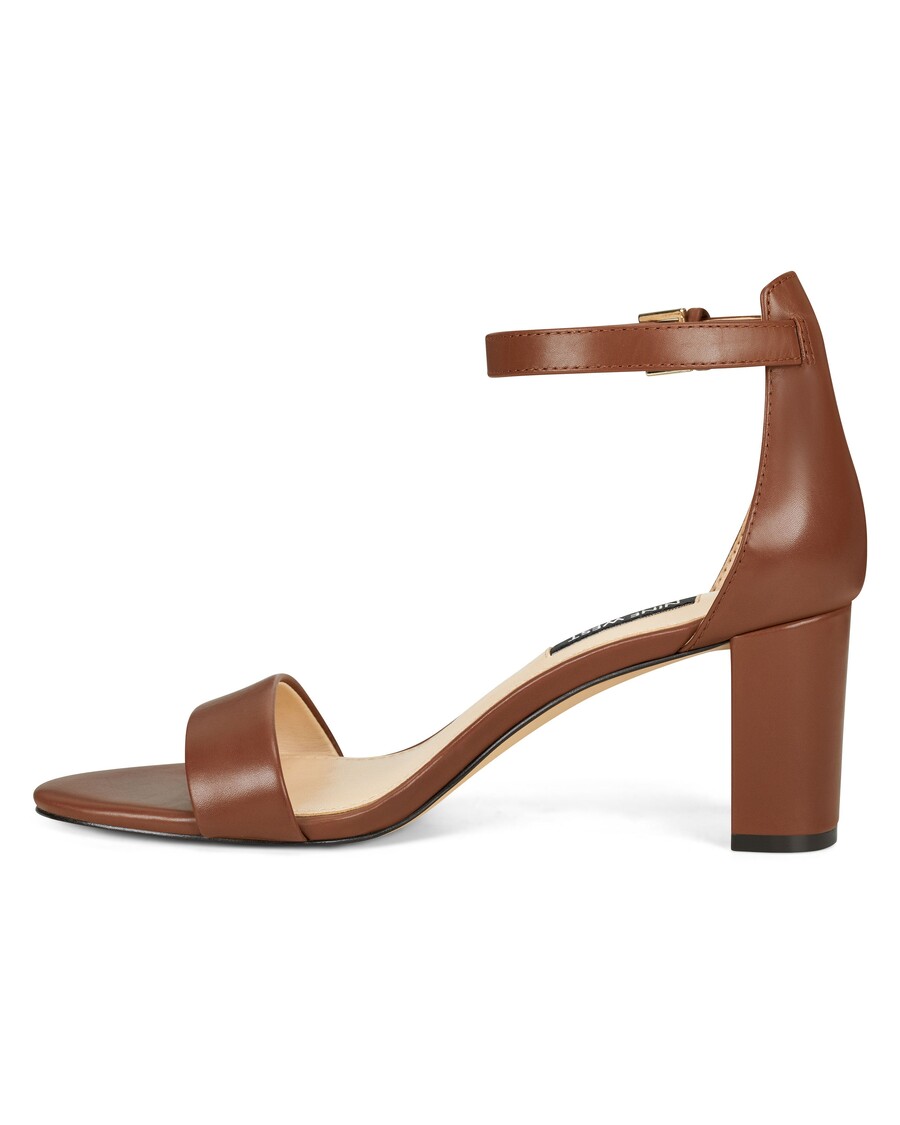 Negen West-pruce Sandalen Met Enkelbandje En Blokhak