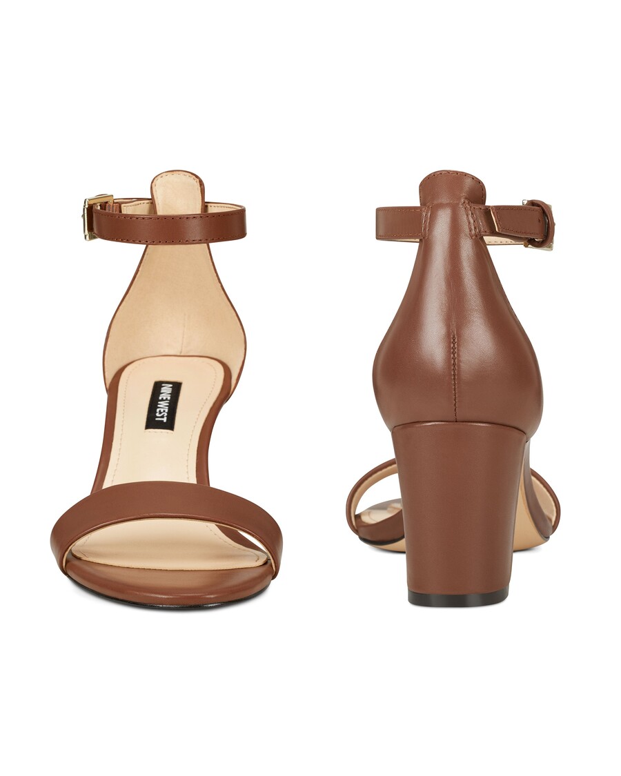 Negen West-pruce Sandalen Met Enkelbandje En Blokhak