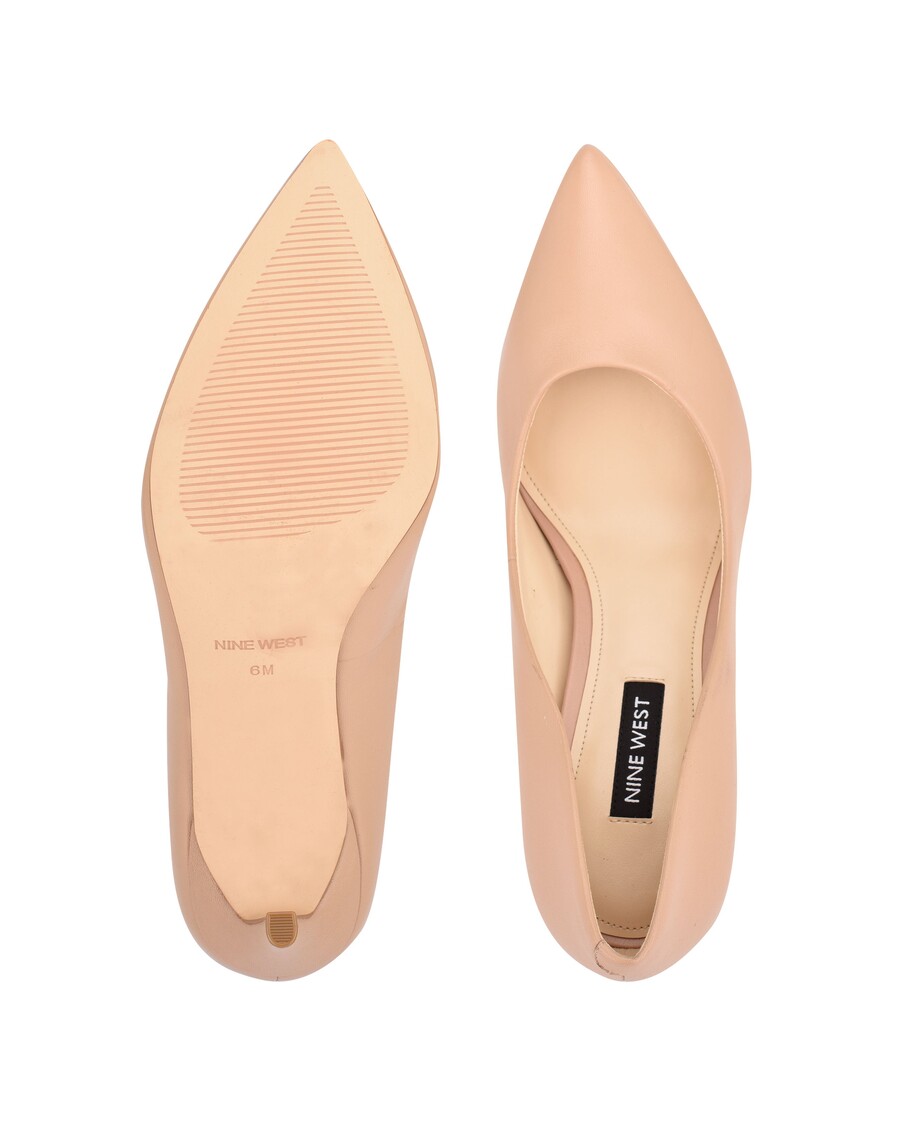 Нине вест езра пумпе са зашиљеним прстима