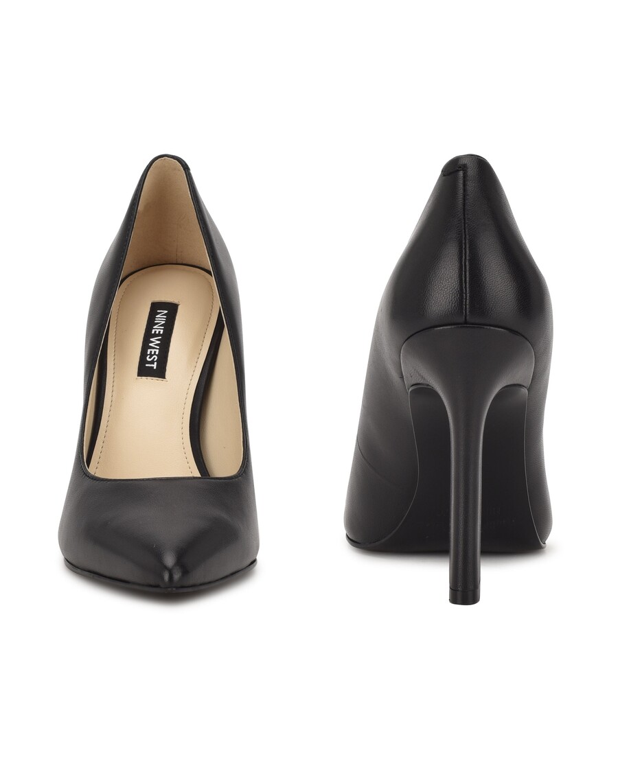 حذاء بمقدمة مدبّبة من ناين ويست تريندز