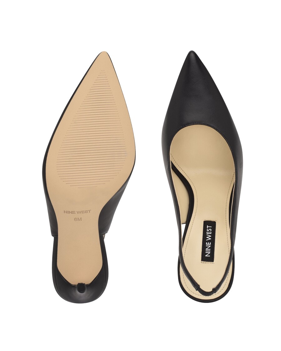 Negen Puntige Slingback-pumps Met Westelijke Veren