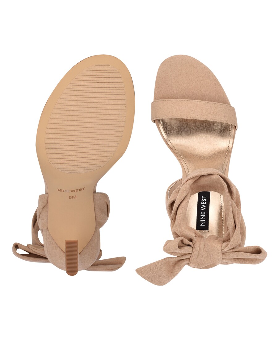 Sandalias De Tacón Cruzadas Al Tobillo Kelsie De Nine West