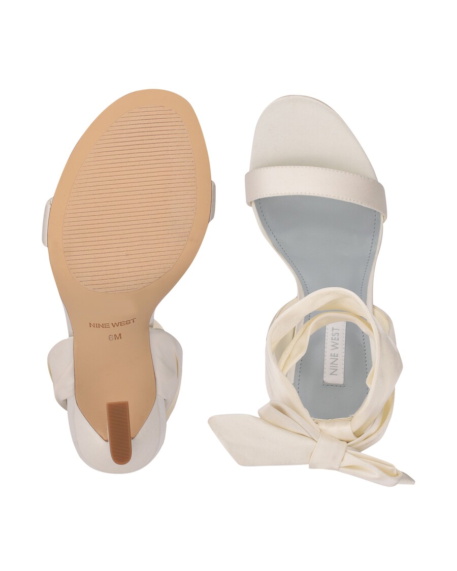 üheksa Lääne-kelsie Pahkluu Mähisega Kontsaga Sandaalid