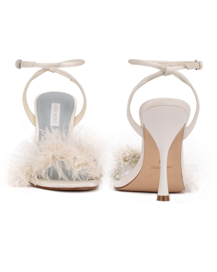 Deviņas Rietumu Milano Sandales Ar Papēžiem