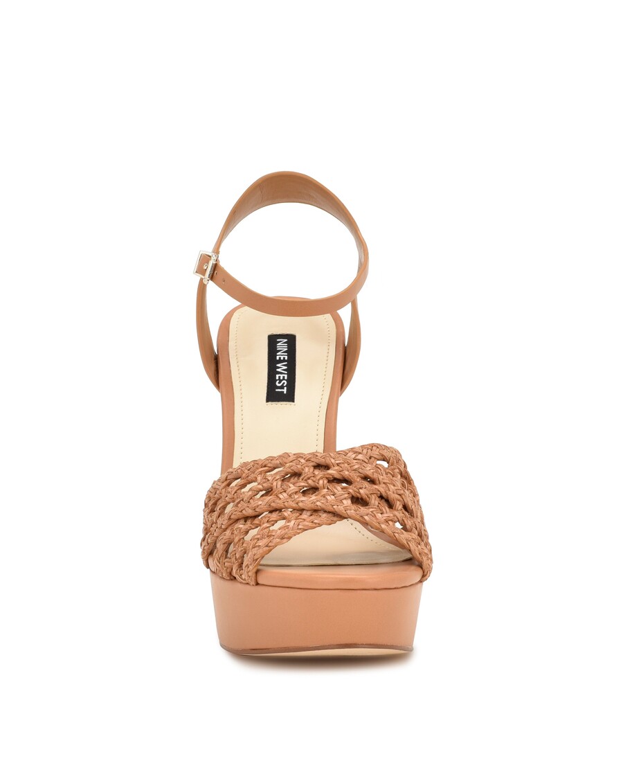 Neun Plateausandalen Aus Westgriechenland