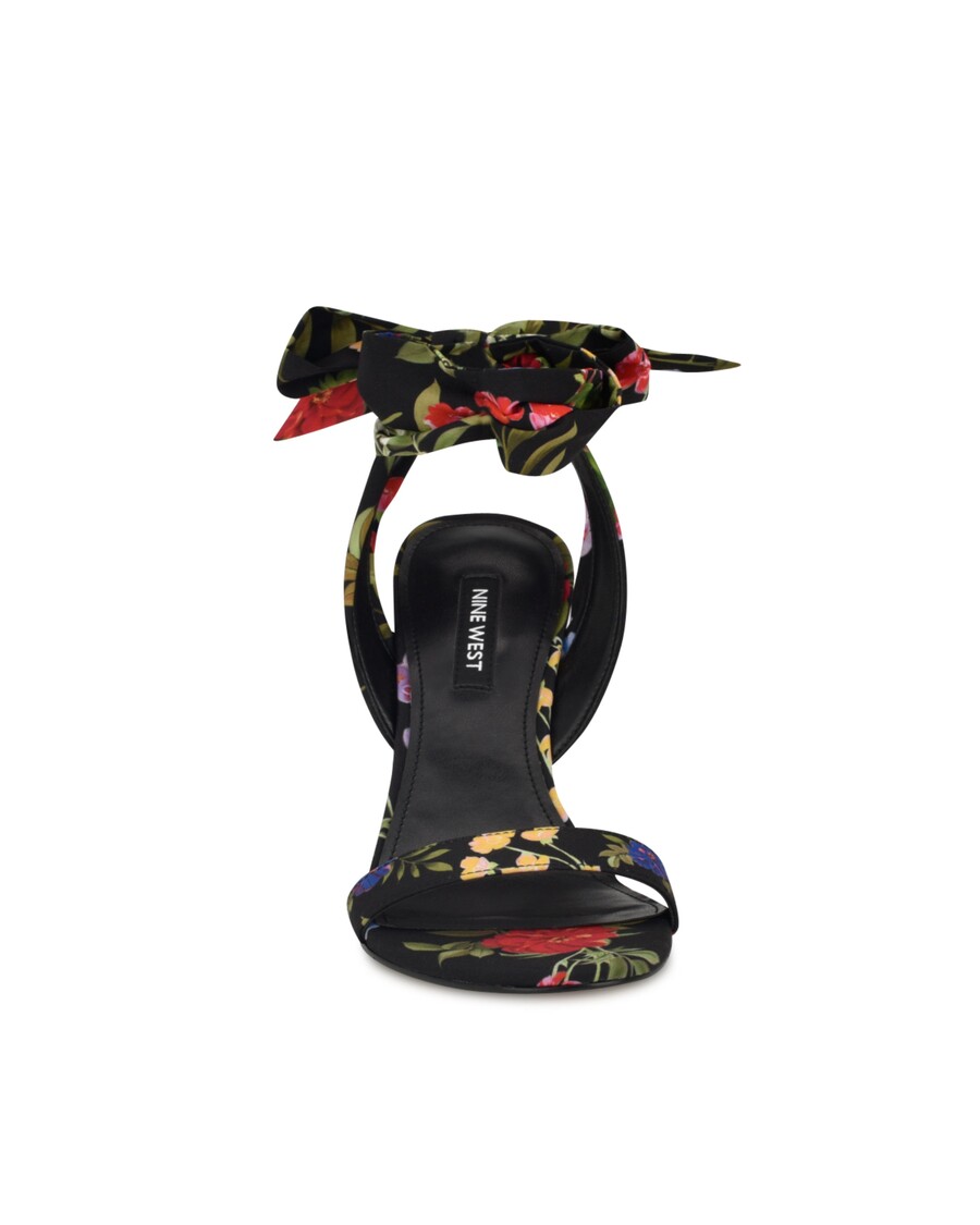 Sandały Na Obcasie Z Zapięciem Na Kostce Dziewięć West Kelsie