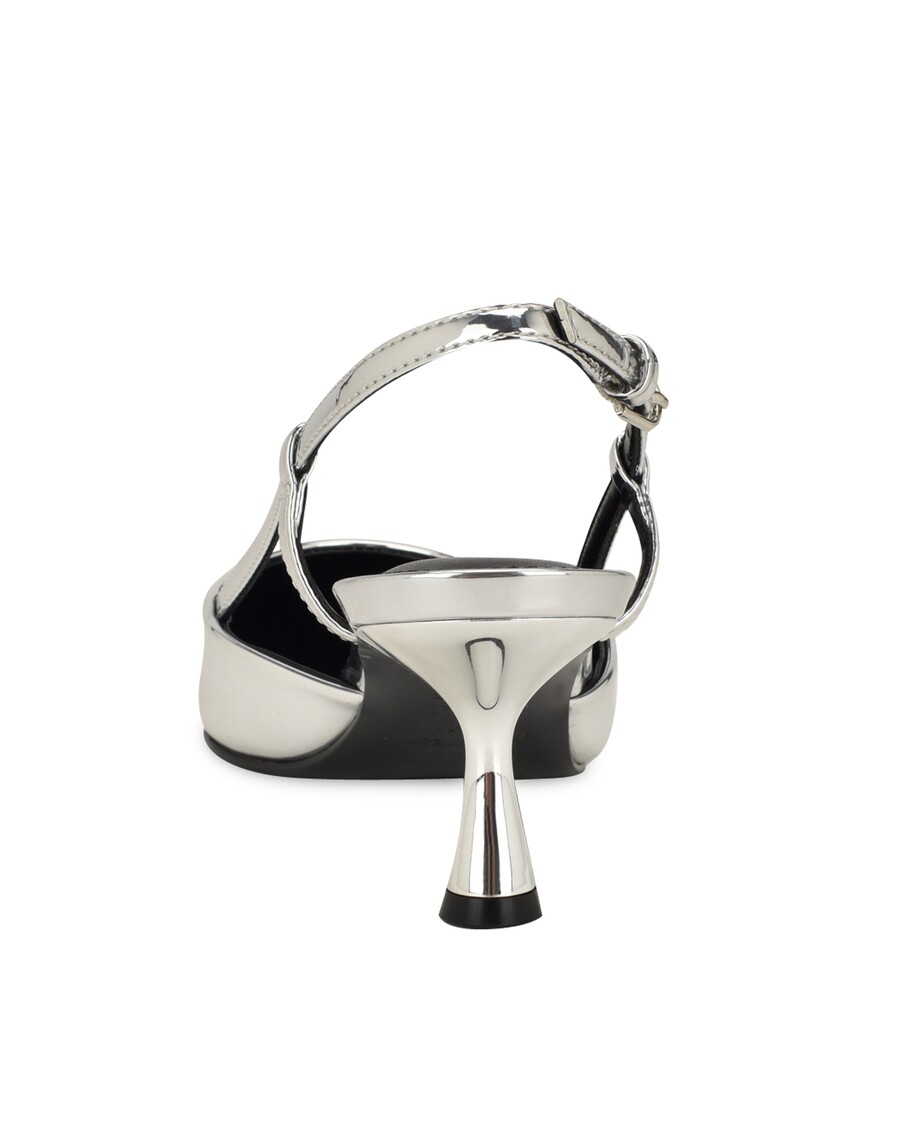 Deviņi Rietumu Rizzy Cap Toe Slingbacks