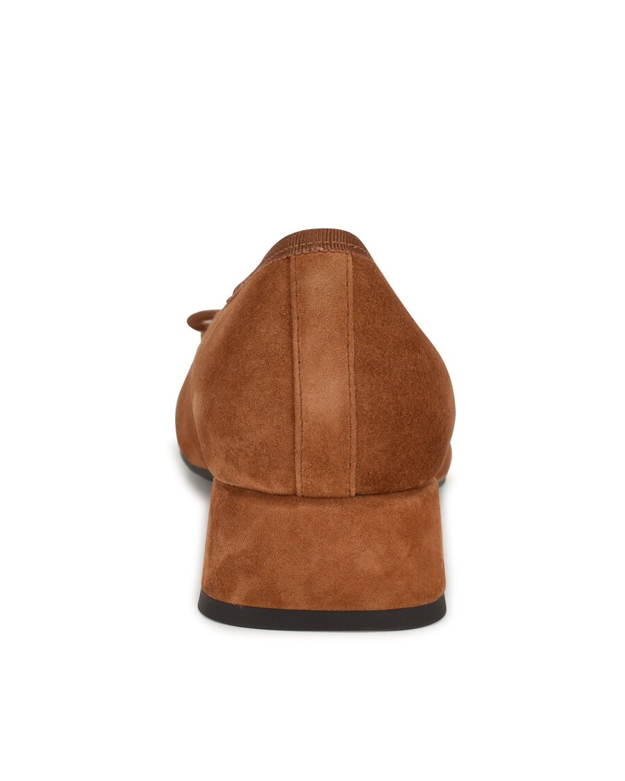 Lodičky S Deviatimi Západnými Saruhmi