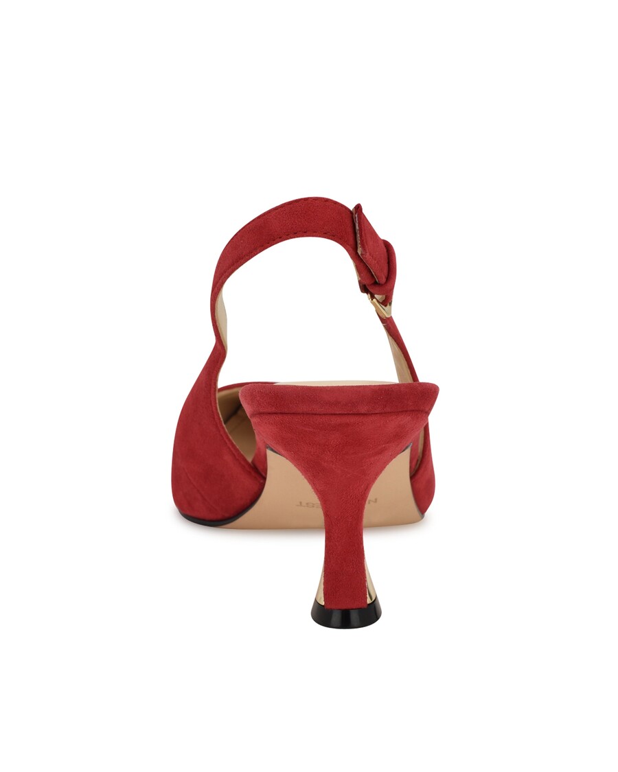 Нине вест јаннит пумпе са зашиљеним прстима