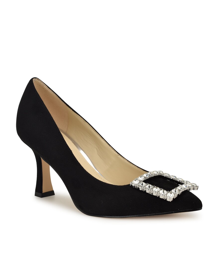 украшенные туфли Девяти Вест Жаки