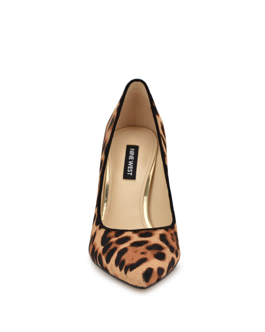 Kilenc Nyugati Friss Hegyes Lábujj Pumpa