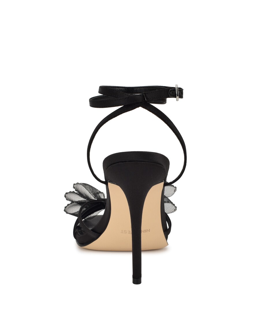 Negen West Minky Sandalen Met Strikehak