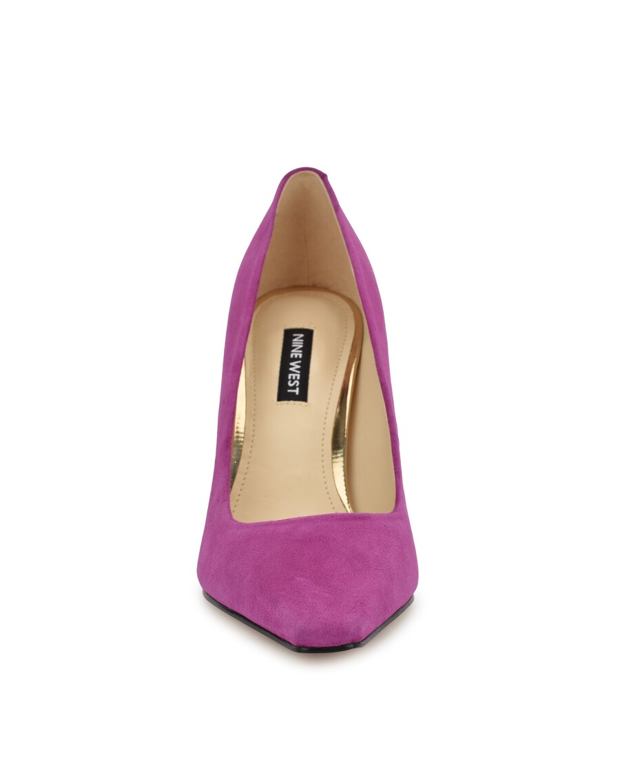 Sembilan Pompa Pakaian Oraye Barat