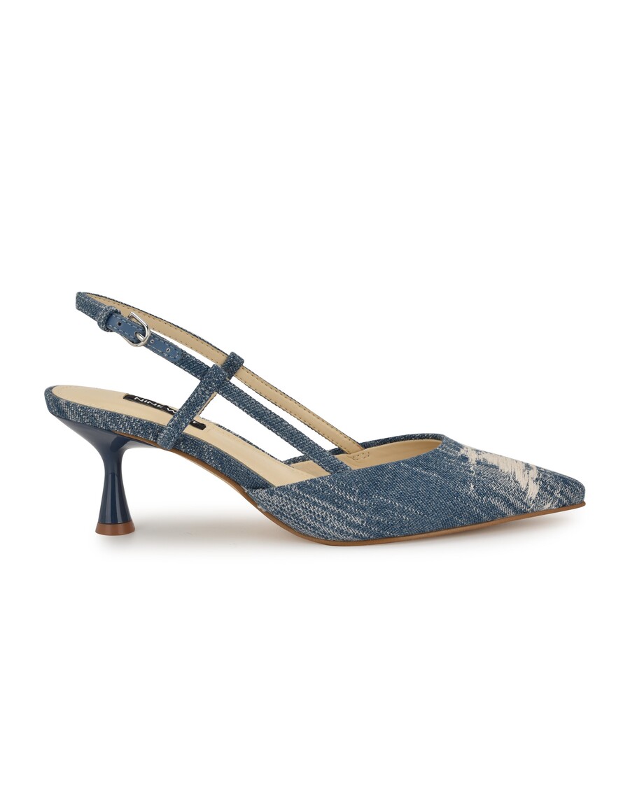 Negen West Rhonda Slingbacks Met Een Puntige Tiener