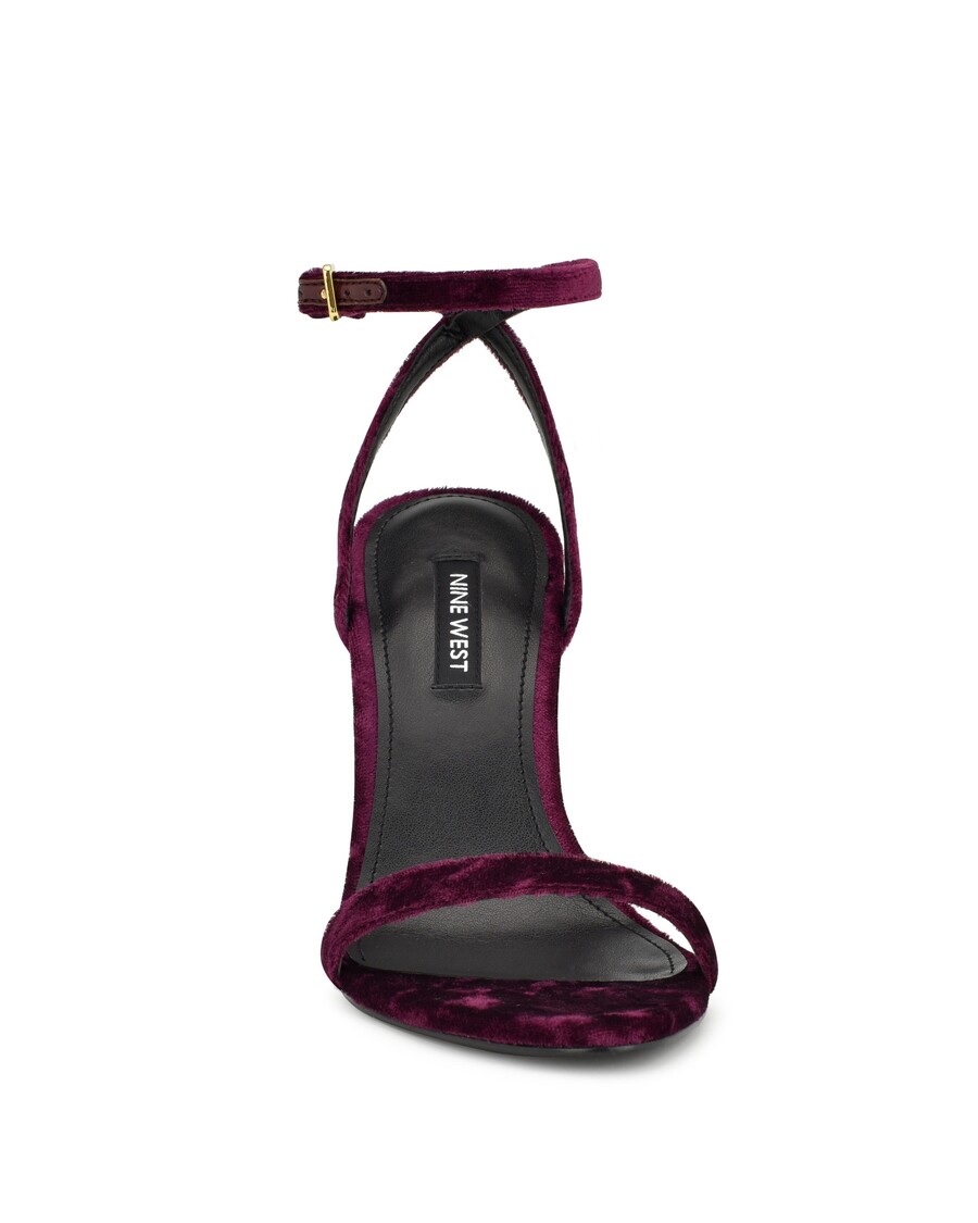 Sandały Dziewięć West Reina Z Paskami Na Kostce