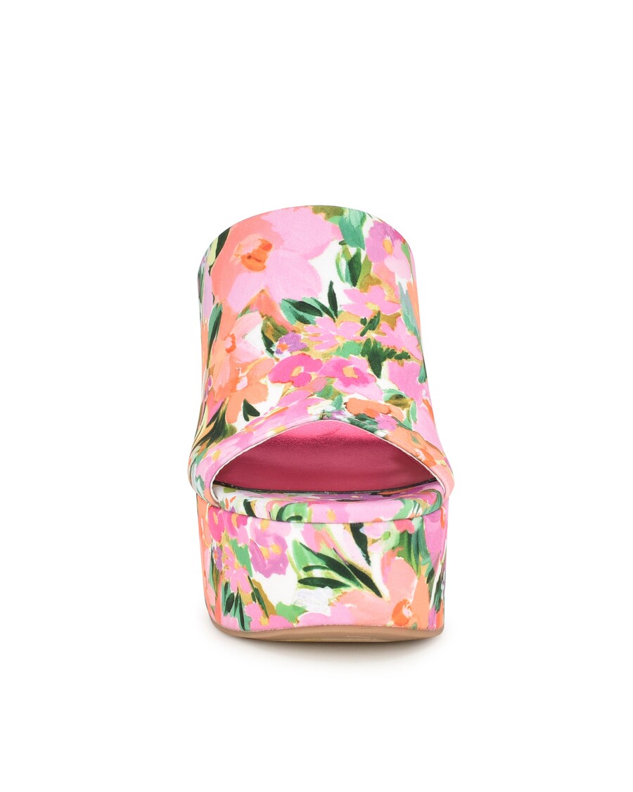 صندل منزلق بمنصة من Nine West Olley