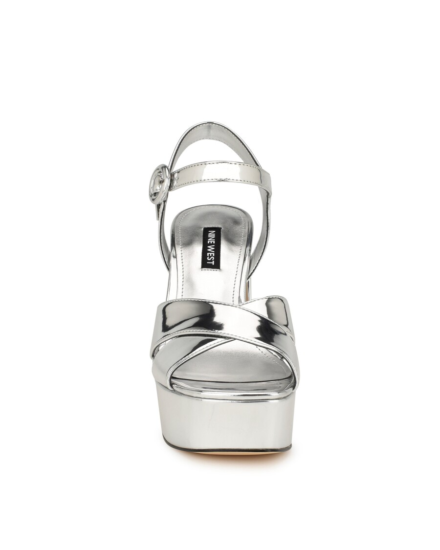 üheksa Läänevalleni Rihmaga Platvormsandaalid