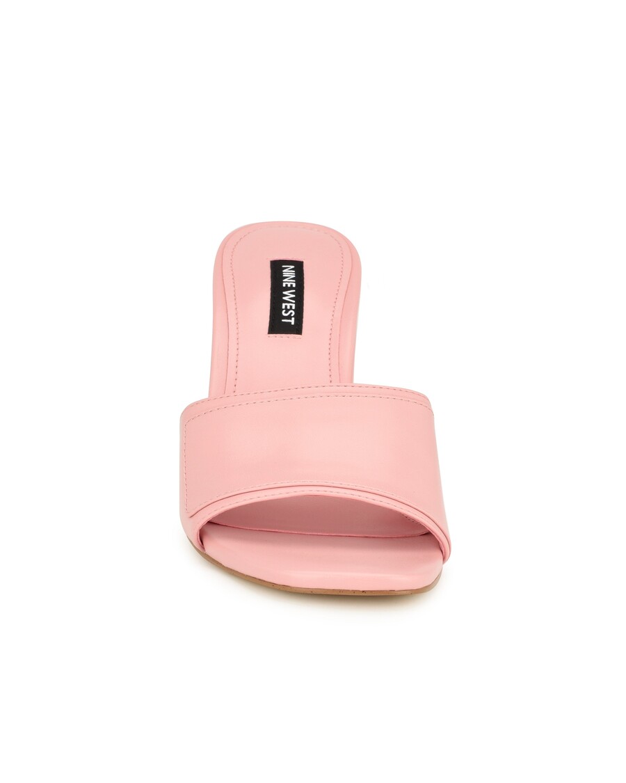 Deväť Západných Kosatcov Sandále