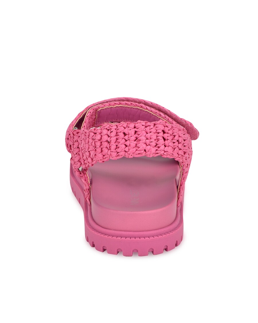 Sandále S Deviatimi Západnými Dinrahmi