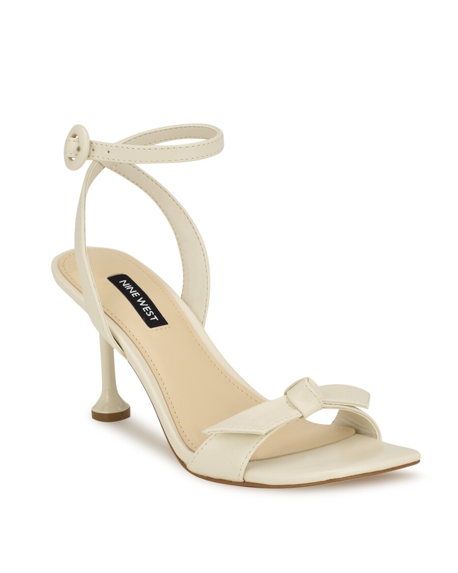 Yhdeksän West Kensta Rusetti Sandaalit