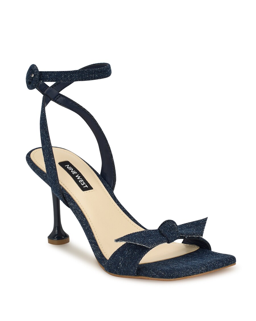 Yhdeksän West Kensta Rusetti Sandaalit