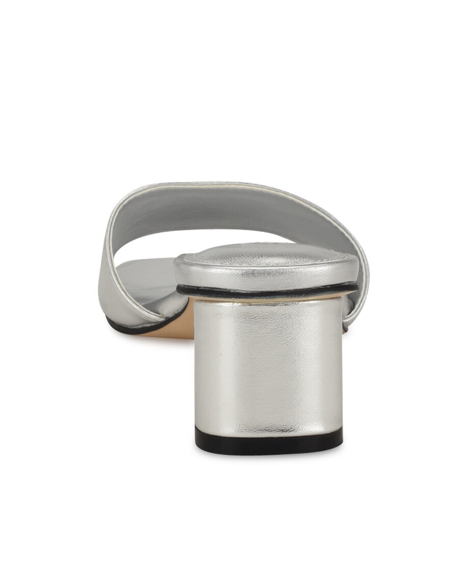 Deviņas Rietumu Pāra Slide Sandales